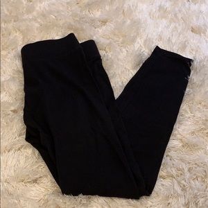 Black leggings by Hue size medium